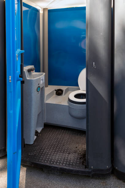 Best Portable restroom trailer rental  in Washington, NJ